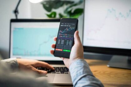 The Four-Factor Screen (Cash Flow, ROE, Yield, Growth) That Eliminates Value Traps
