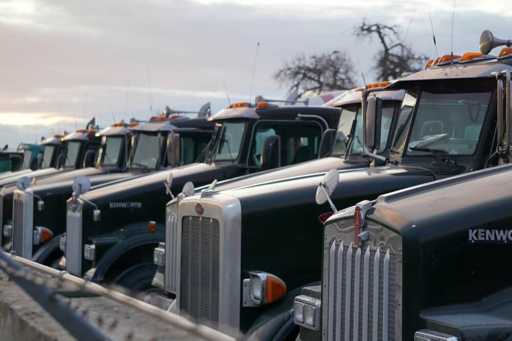Smart Sourcing Habits That Help Logistics Companies Stay Profitable
