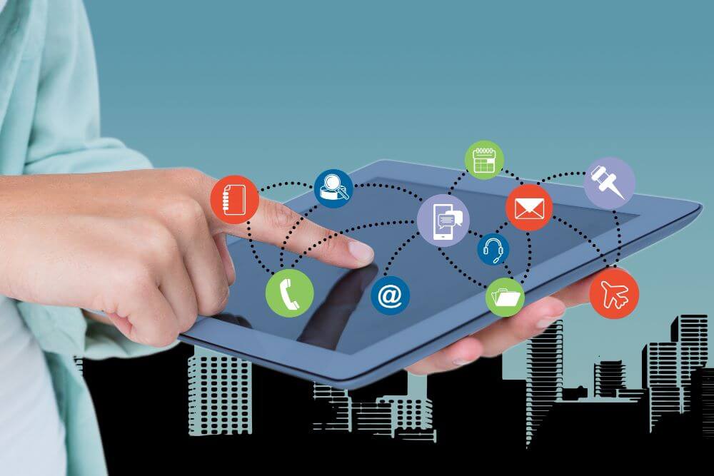 Why Small Businesses Are Moving From Fragmented Apps to Unified Communications